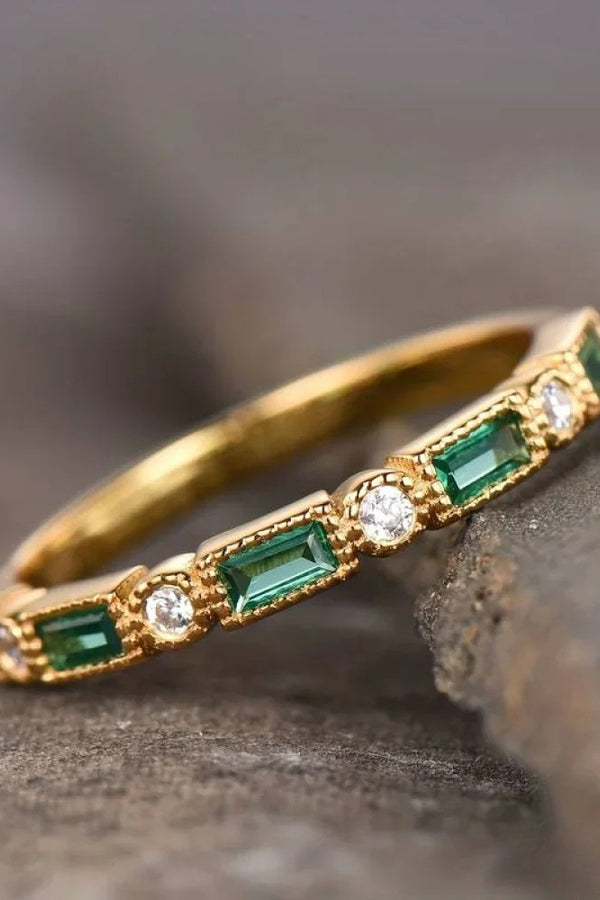 Retro Grüner Zirkonia Goldring mit Einlage