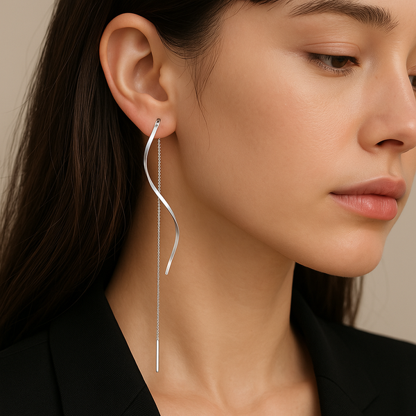 Lange Ohrringe mit Gewelltem Design