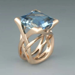 Klassischer Rose Gold Ring mit Blauem Zirconia