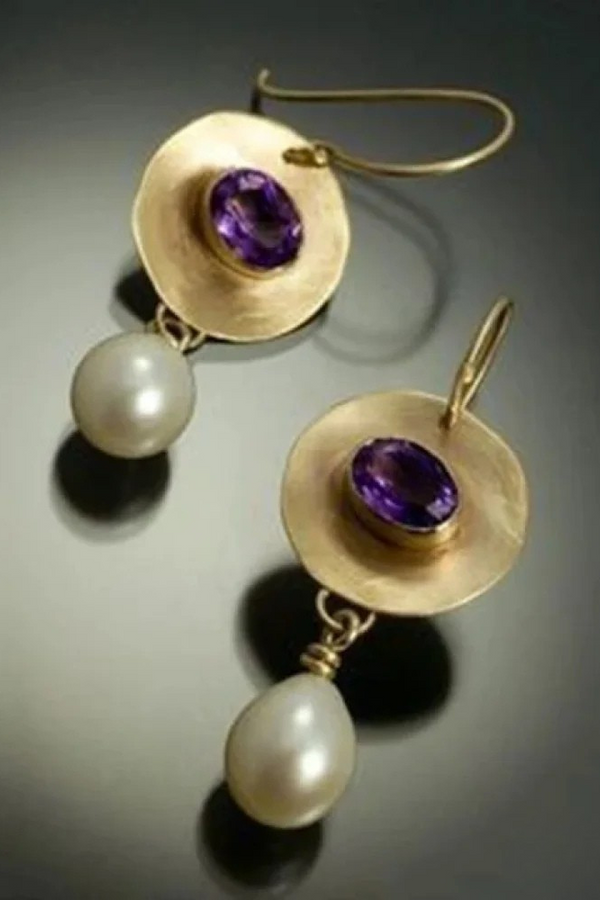 Vintage Goldene Ohrringe mit Lila Zirkonia und Perlen