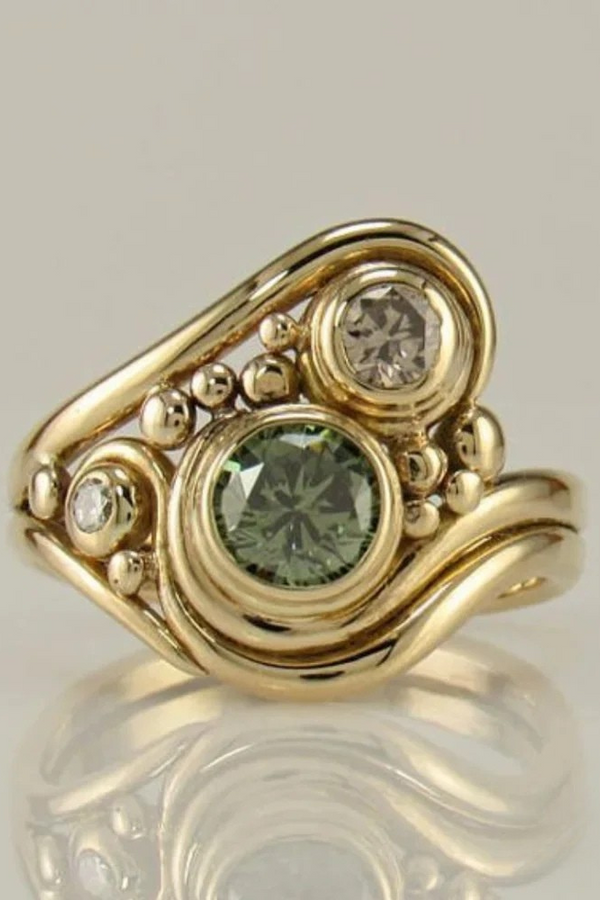 Antiker Gold Grün Zircon Ring