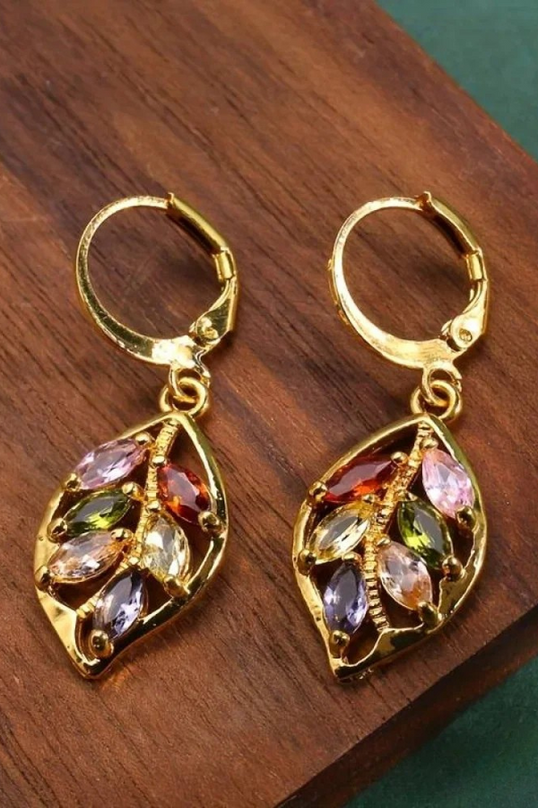 Vintage Goldene Blatt Ohrringe mit Bunten Zirkonia